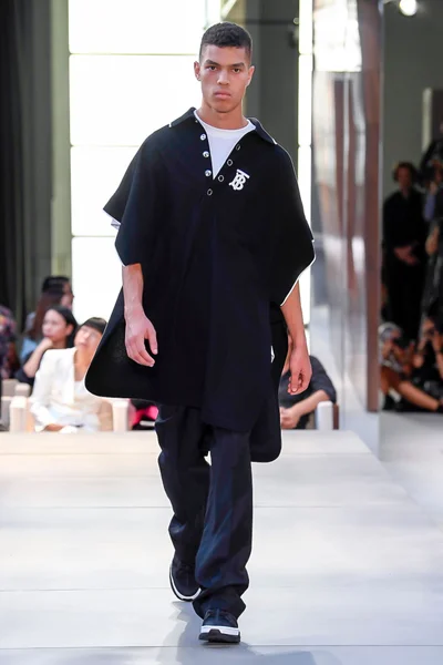 Look 117